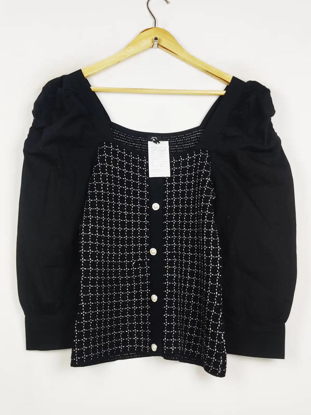 Buy online pre-used pre-loved 100% authentic & Original branded River Island (WT-11458) available in Pakistan. Top international brands avilable.