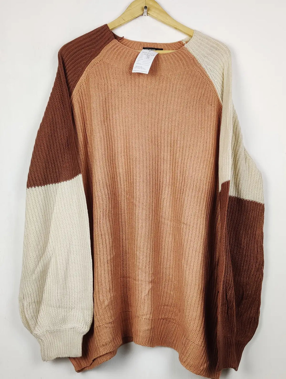 Buy online pre-used pre-loved 100% authentic & Original branded Shein (WT-11631) available in Pakistan. Top international brands avilable.