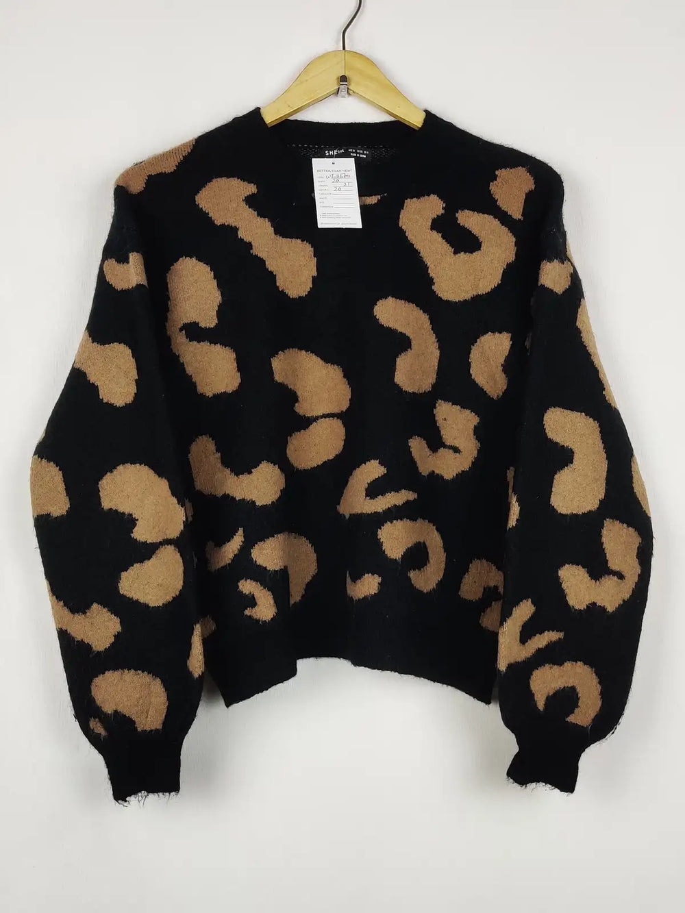 Buy online pre-used pre-loved 100% authentic & Original branded Shein (WT-11670) available in Pakistan. Top international brands avilable.