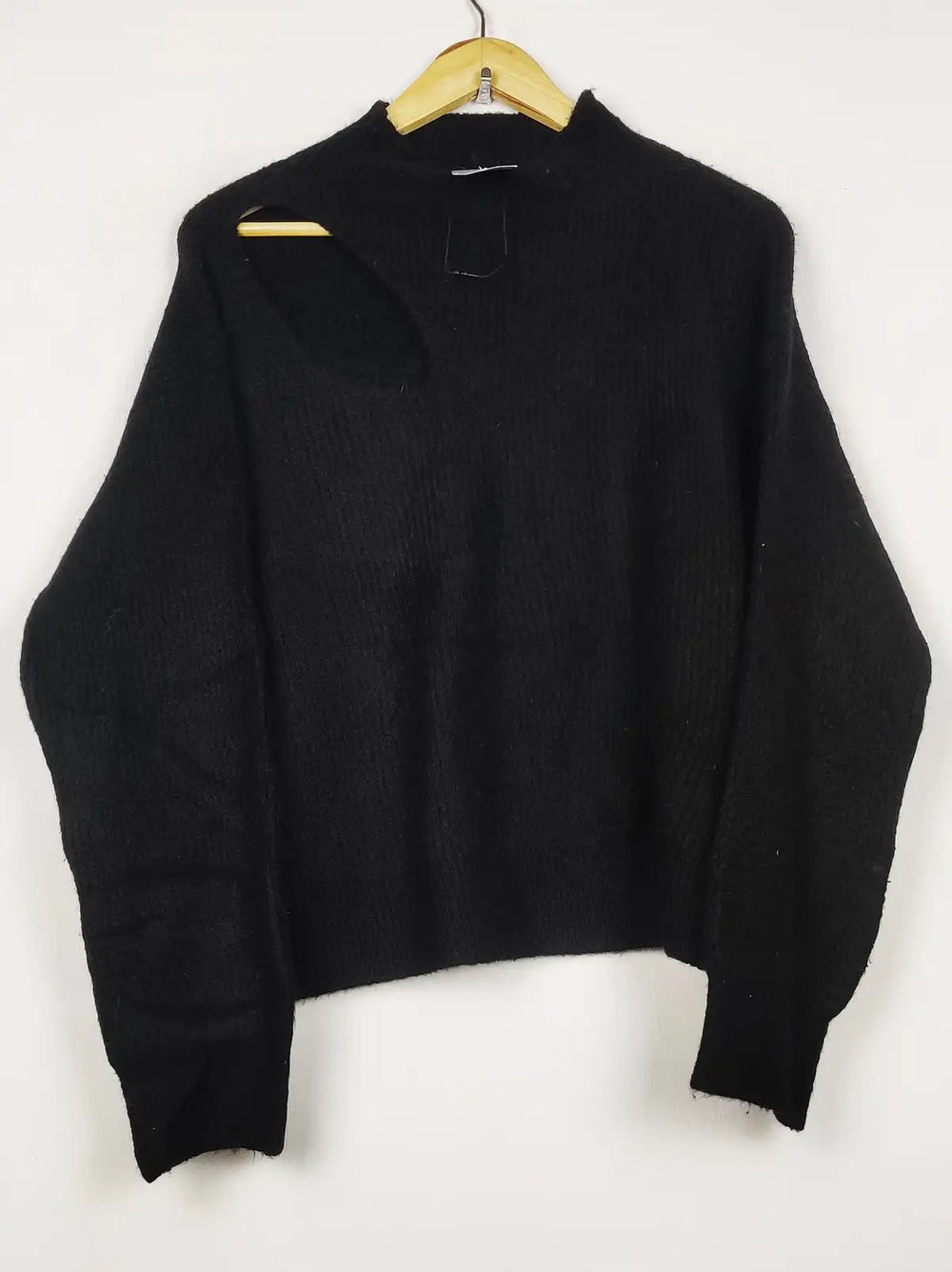 Buy online pre-used pre-loved 100% authentic & Original branded Primark (WT-11751) available in Pakistan. Top international brands avilable.