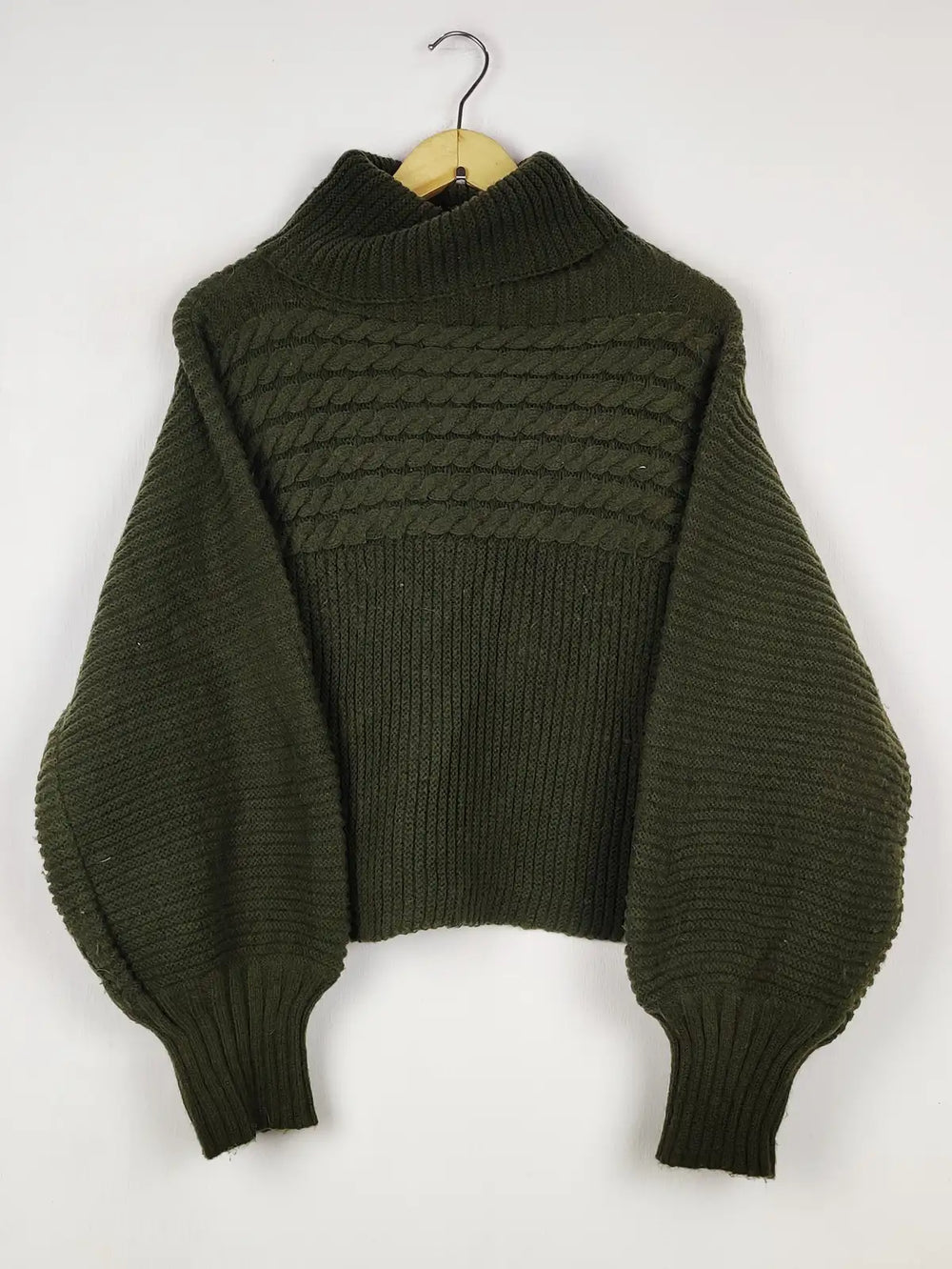 Buy online pre-used pre-loved 100% authentic & Original branded Shein (WT-11806) available in Pakistan. Top international brands avilable.