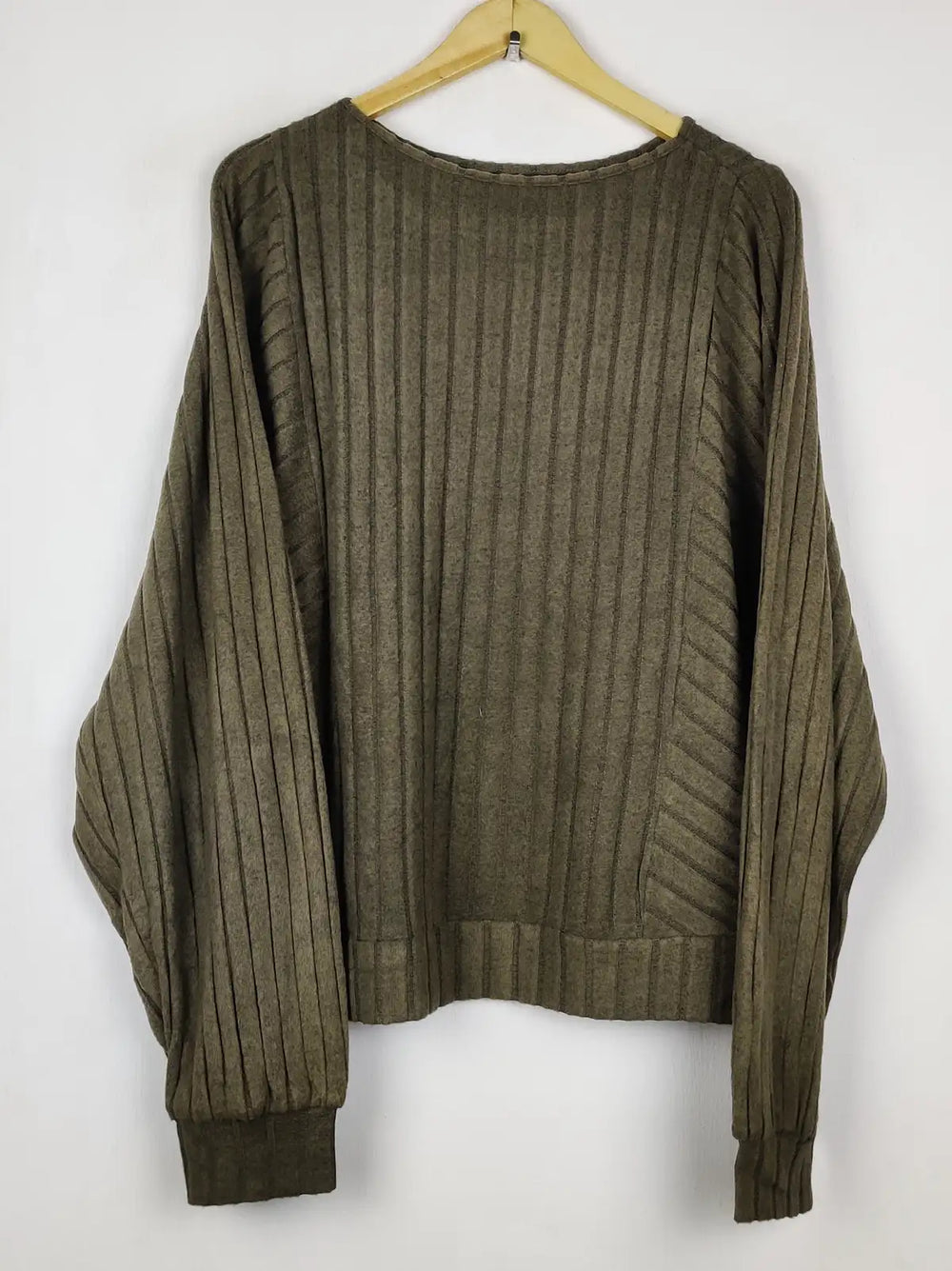 Buy online pre-used pre-loved 100% authentic & Original branded Shein (WT-11837) available in Pakistan. Top international brands avilable.