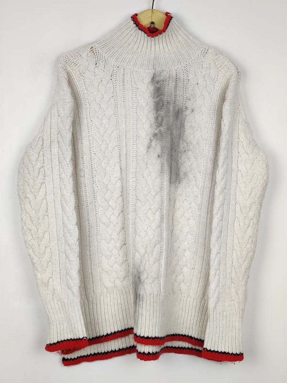 Buy online pre-used pre-loved 100% authentic & Original branded Zara (WT-11851) available in Pakistan. Top international brands avilable.