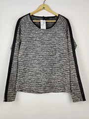 Buy online pre-used pre-loved 100% authentic & Original branded H&M (WT-11862) available in Pakistan. Top international brands avilable.