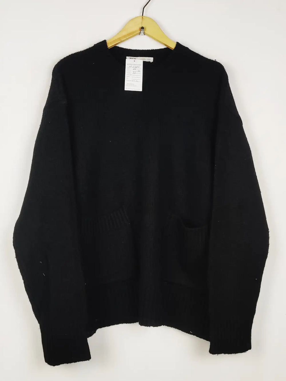 Buy online pre-used pre-loved 100% authentic & Original branded Zara (WT-11882) available in Pakistan. Top international brands avilable.