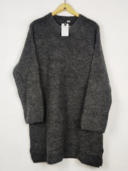 Buy online pre-used pre-loved 100% authentic & Original branded H&M (WT-11896) available in Pakistan. Top international brands avilable.