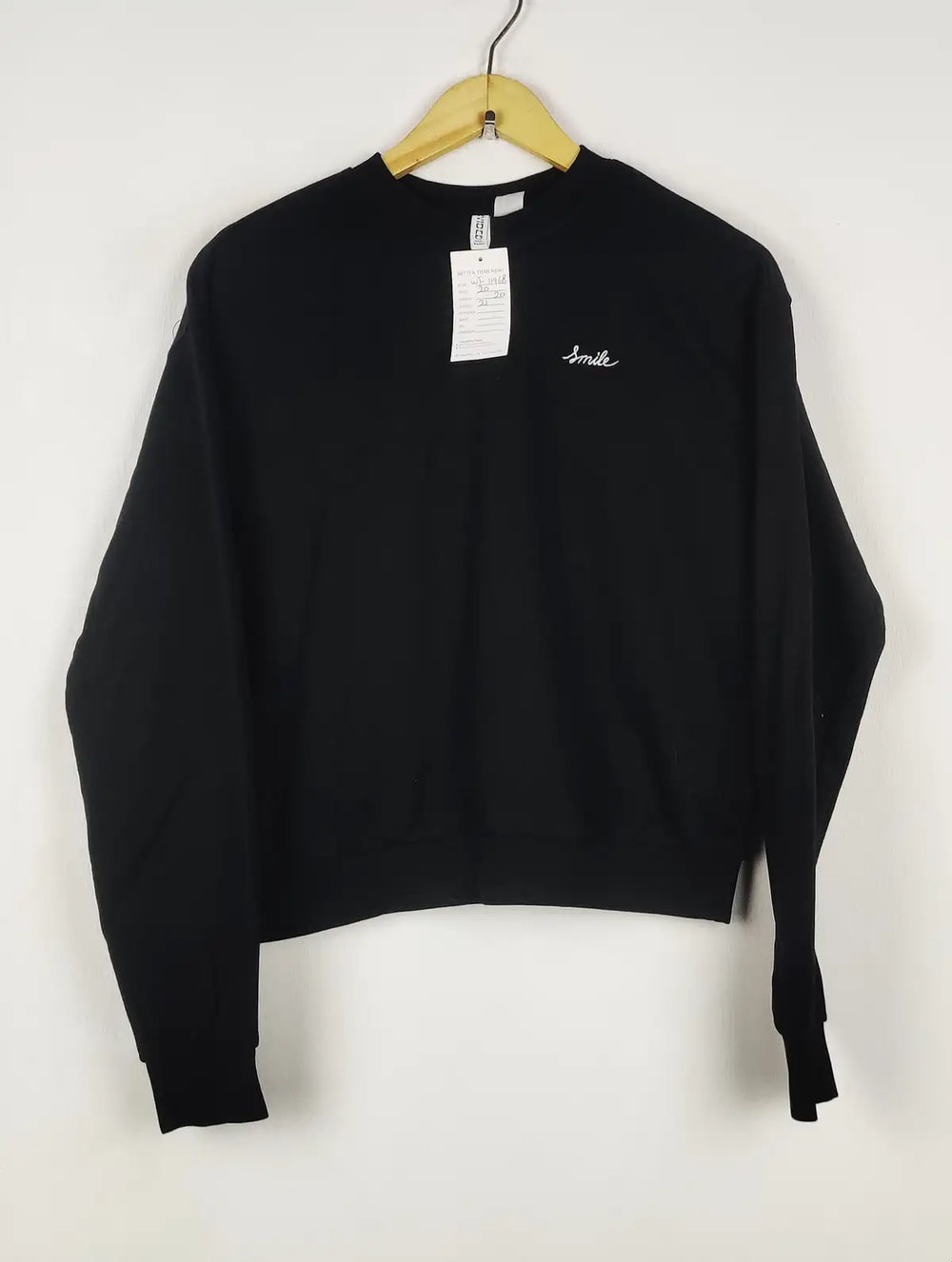 Buy online pre-used pre-loved 100% authentic & Original branded H&M (WT-11968) available in Pakistan. Top international brands avilable.