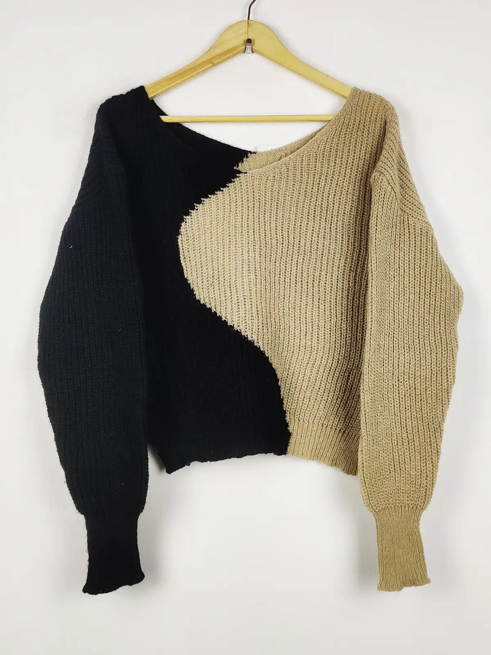 Buy online pre-used pre-loved 100% authentic & Original branded Shein (WT-12001) available in Pakistan. Top international brands avilable.