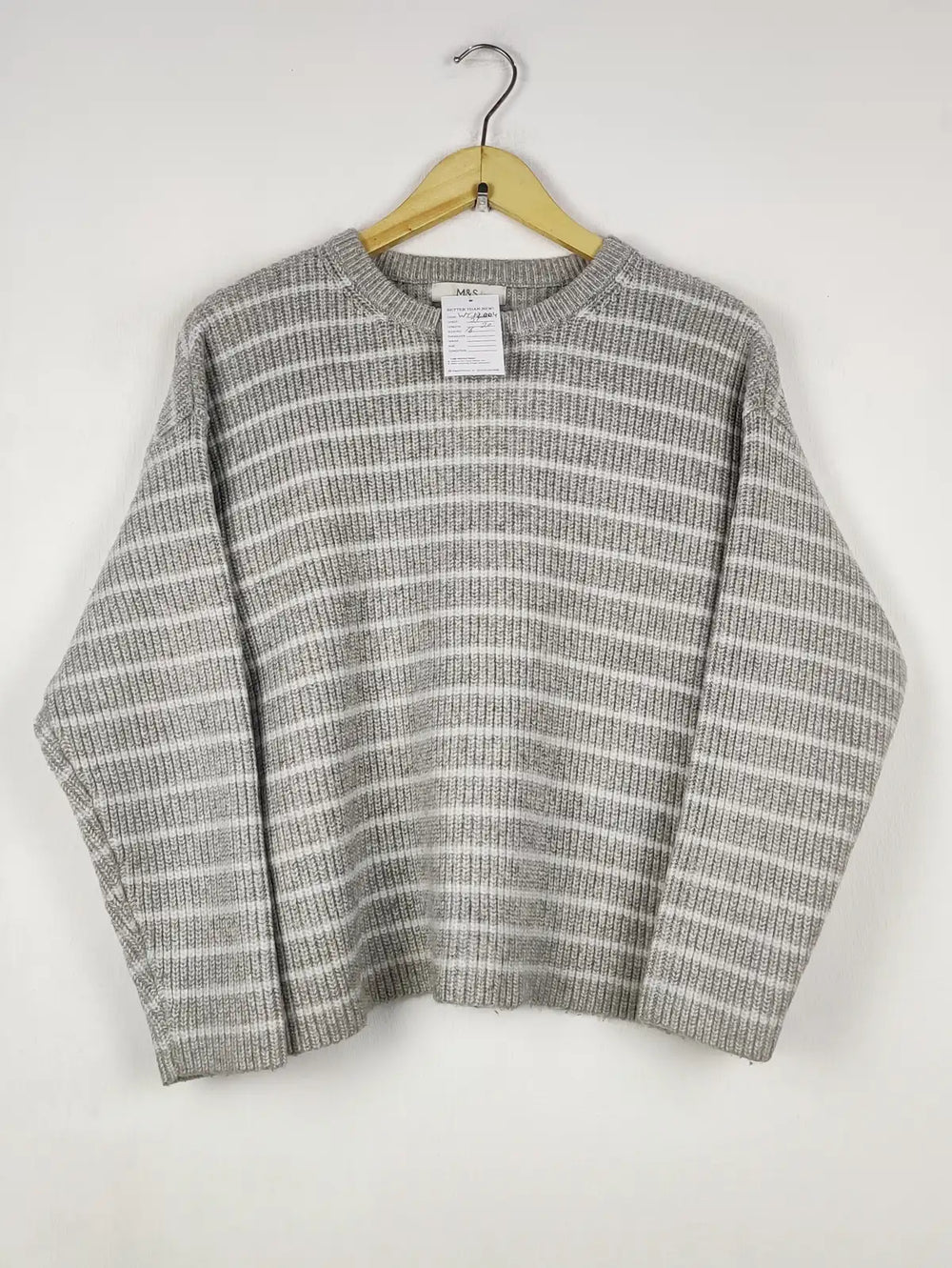 Buy online pre-used pre-loved 100% authentic & Original branded Marks & Spencer (WT-12004) available in Pakistan. Top international brands avilable.