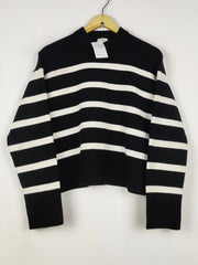 Buy online pre-used pre-loved 100% authentic & Original branded H&M (WT-12040) available in Pakistan. Top international brands avilable.