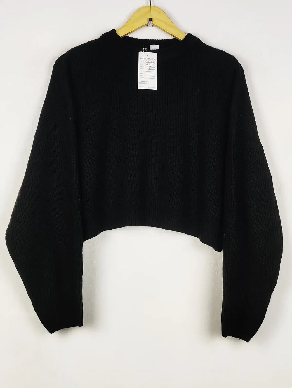 Buy online pre-used pre-loved 100% authentic & Original branded H&M (WT-12064) available in Pakistan. Top international brands avilable.