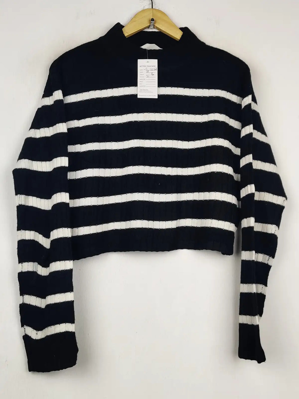 Buy online pre-used pre-loved 100% authentic & Original branded H&M (WT-12268) available in Pakistan. Top international brands avilable.