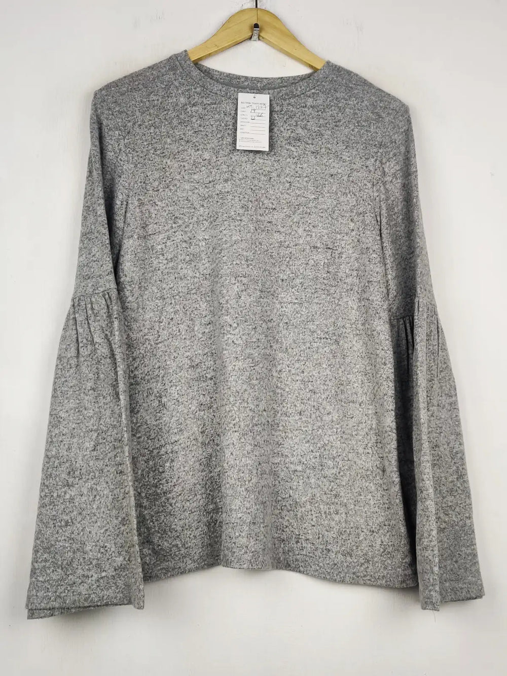 Buy online pre-used pre-loved 100% authentic & Original branded Unknown Brand (WT-12273) available in Pakistan. Top international brands avilable.