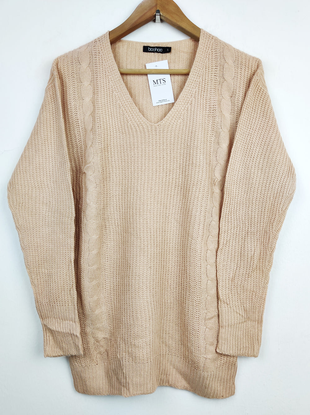 Buy online pre-used pre-loved 100% authentic & Original branded Boohoo (WT-3969) available in Pakistan. Top international brands avilable.