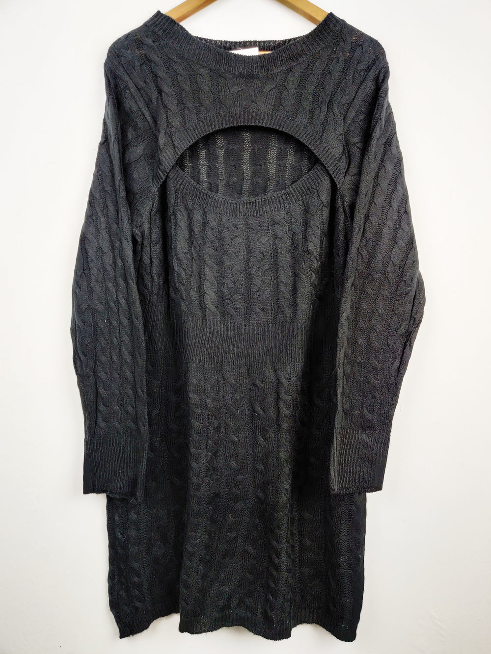 Buy online pre-used pre-loved 100% authentic & Original branded Shein (WT-3993) available in Pakistan. Top international brands avilable.