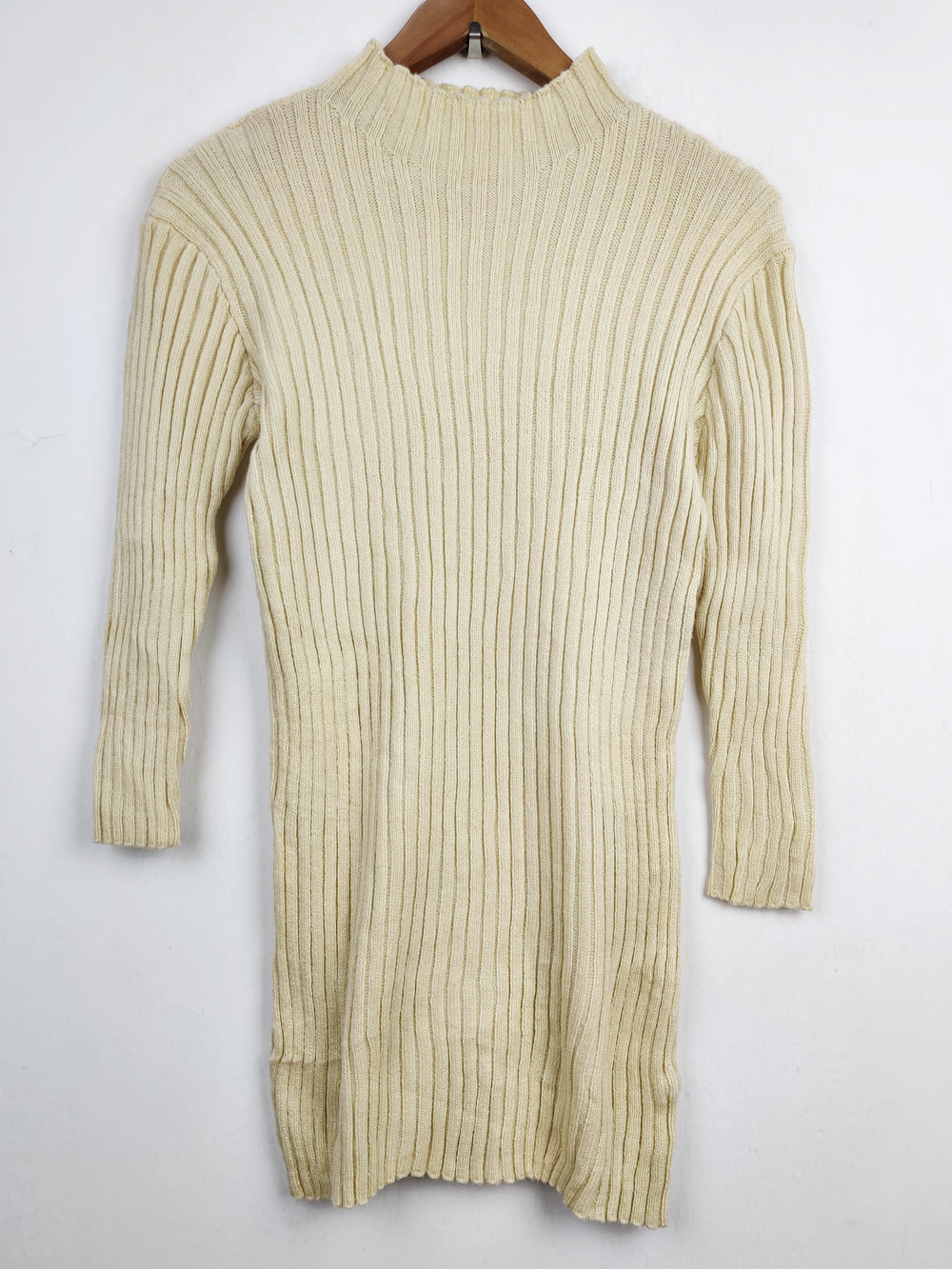 Buy online pre-used pre-loved 100% authentic & Original branded Shein (WT-4007) available in Pakistan. Top international brands avilable.