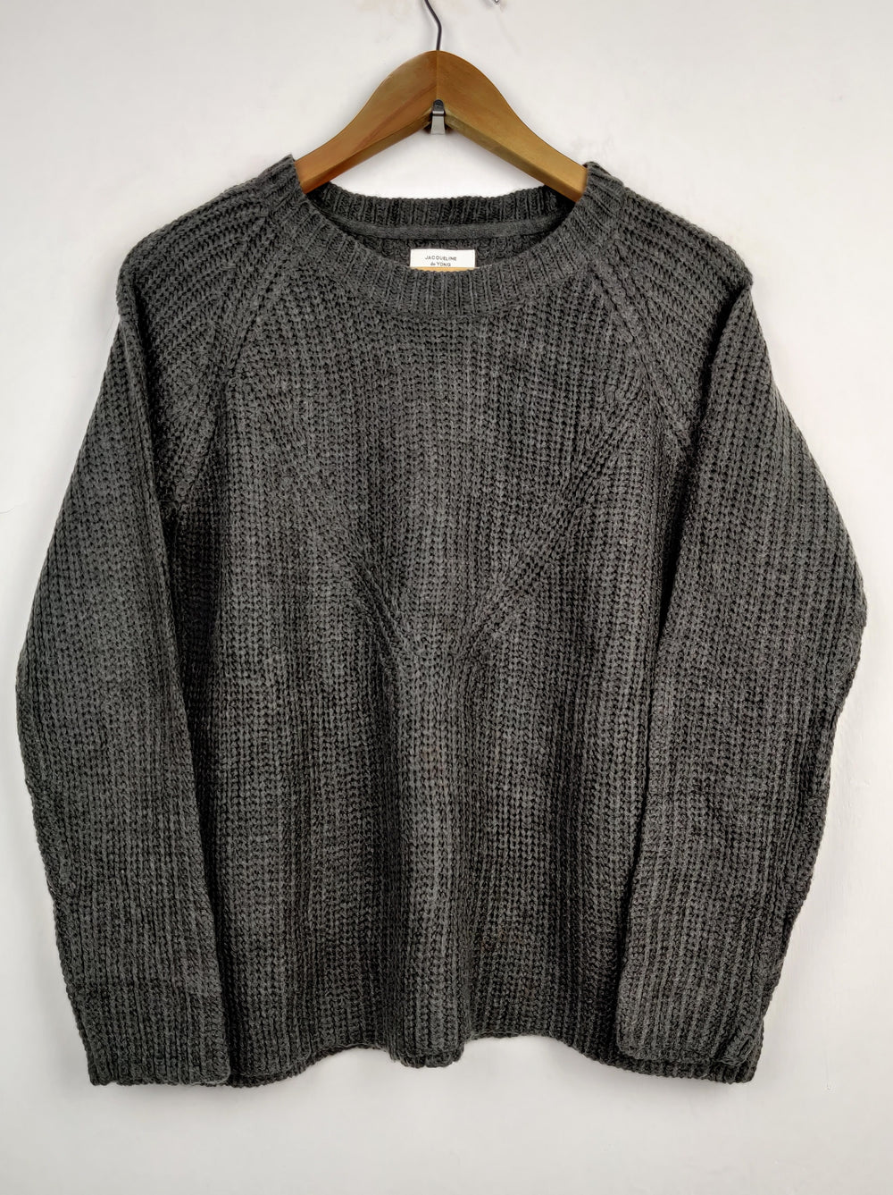 Buy online pre-used pre-loved 100% authentic & Original branded Jacqueline De Young (WT-4021) available in Pakistan. Top international brands avilable.