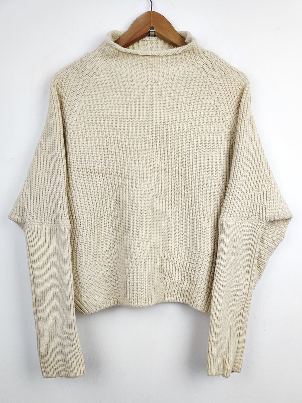 Buy online pre-used pre-loved 100% authentic & Original branded Zara (WT-4067) available in Pakistan. Top international brands avilable.