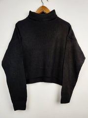 Buy online pre-used pre-loved 100% authentic & Original branded H&M (WT-4075) available in Pakistan. Top international brands avilable.