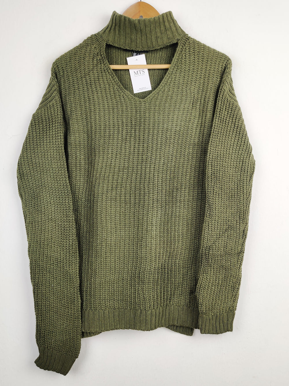 Buy online pre-used pre-loved 100% authentic & Original branded Atmosphere (WT-4177) available in Pakistan. Top international brands avilable.