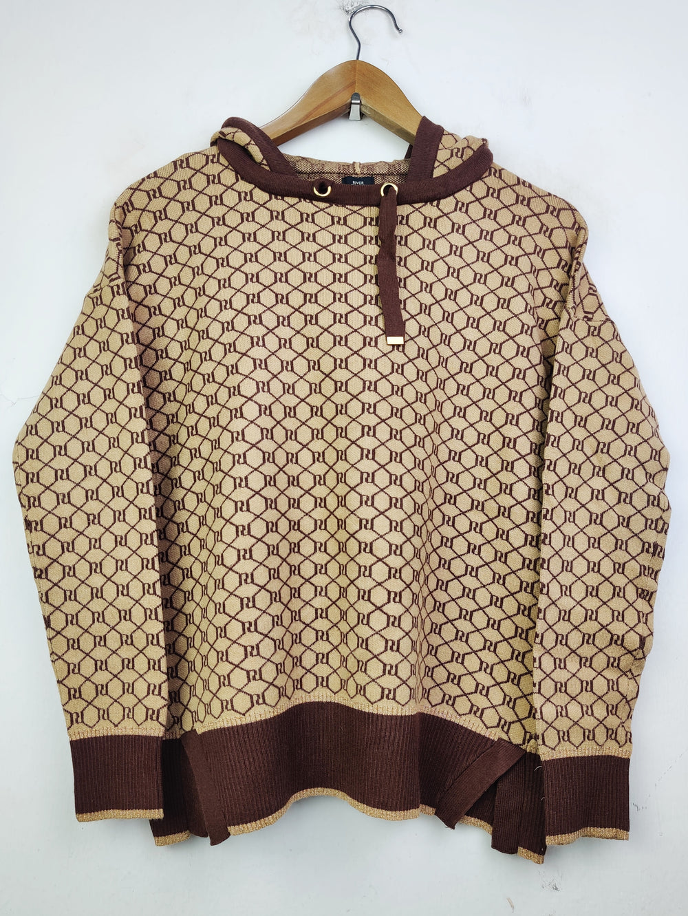 Buy online pre-used pre-loved 100% authentic & Original branded River Island (WT-4452) available in Pakistan. Top international brands avilable.