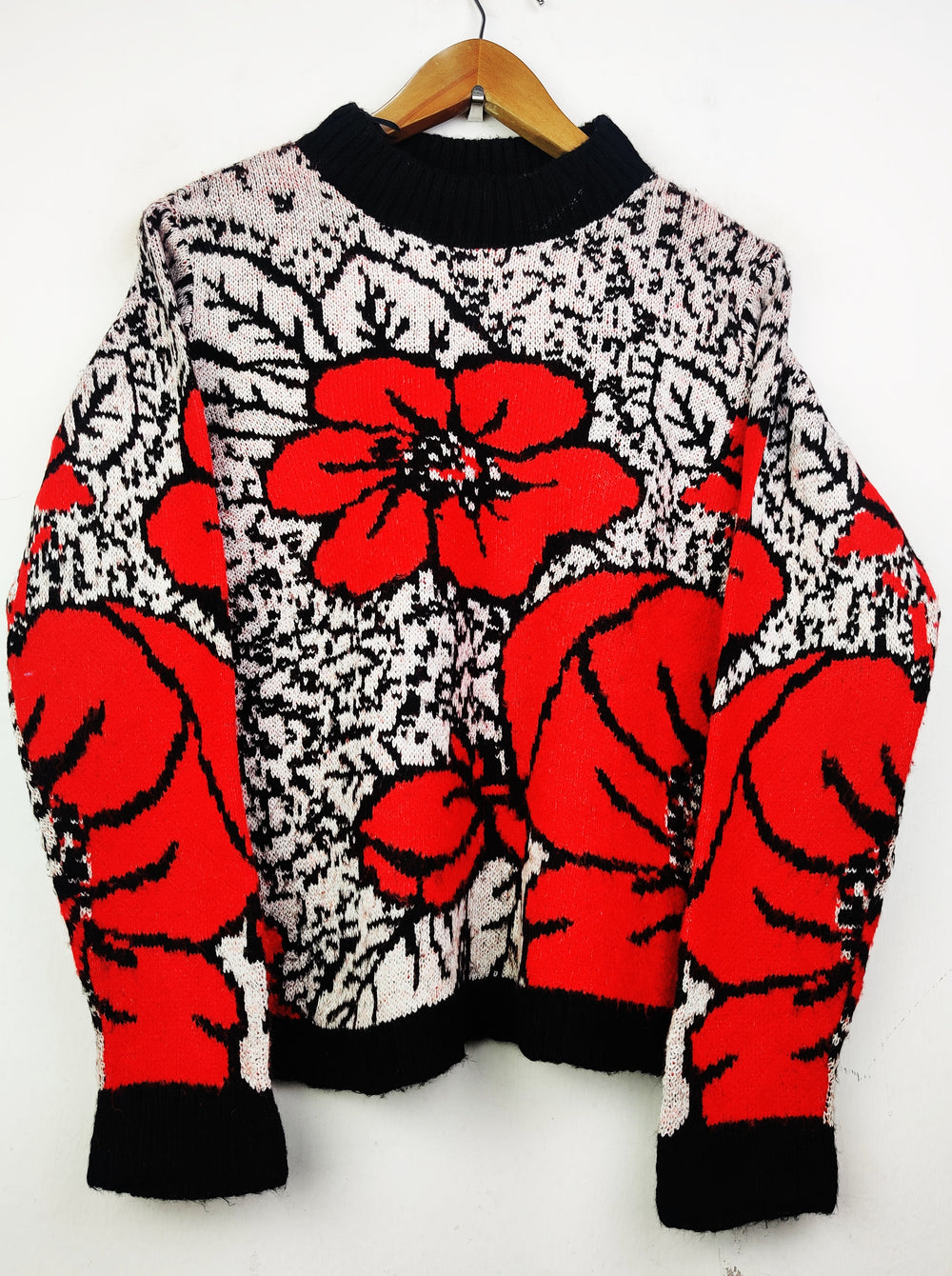 Buy online pre-used pre-loved 100% authentic & Original branded Savida (WT-4515) available in Pakistan. Top international brands avilable.