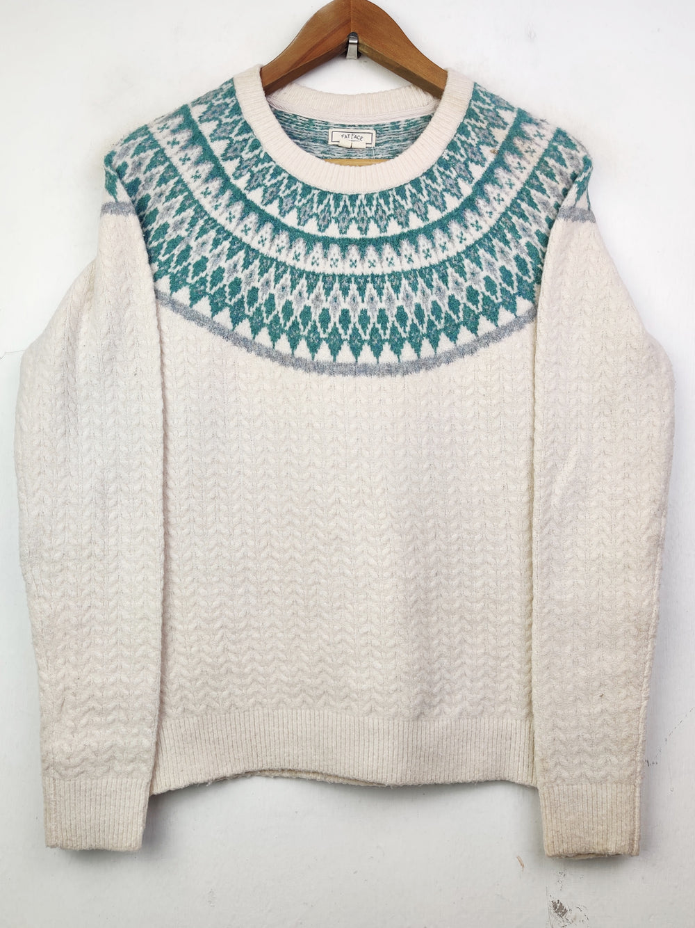 Buy online pre-used pre-loved 100% authentic & Original branded Fat Face (WT-4543) available in Pakistan. Top international brands avilable.