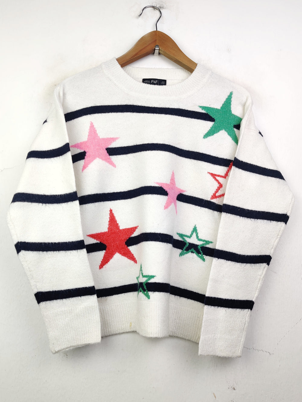 Buy online pre-used pre-loved 100% authentic & Original branded F&F (WT-4576) available in Pakistan. Top international brands avilable.