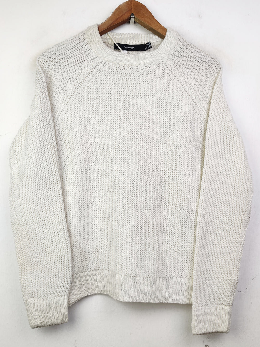 Buy online pre-used pre-loved 100% authentic & Original branded Vero Moda (WT-4584) available in Pakistan. Top international brands avilable.