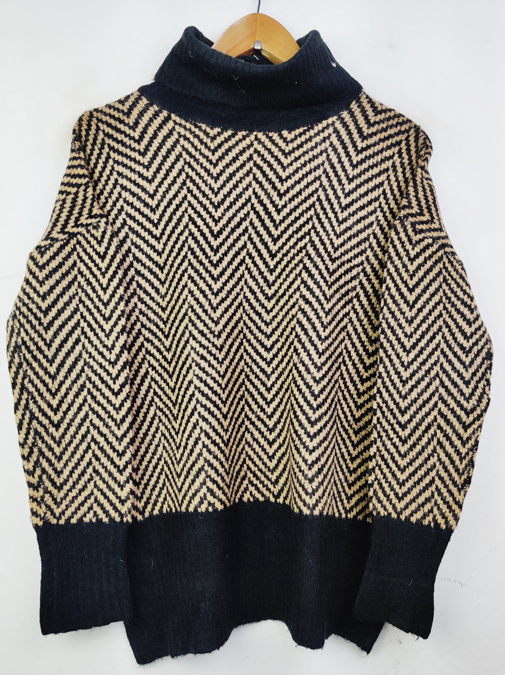 Buy online pre-used pre-loved 100% authentic & Original branded Pep&Co (WT-4601) available in Pakistan. Top international brands avilable.