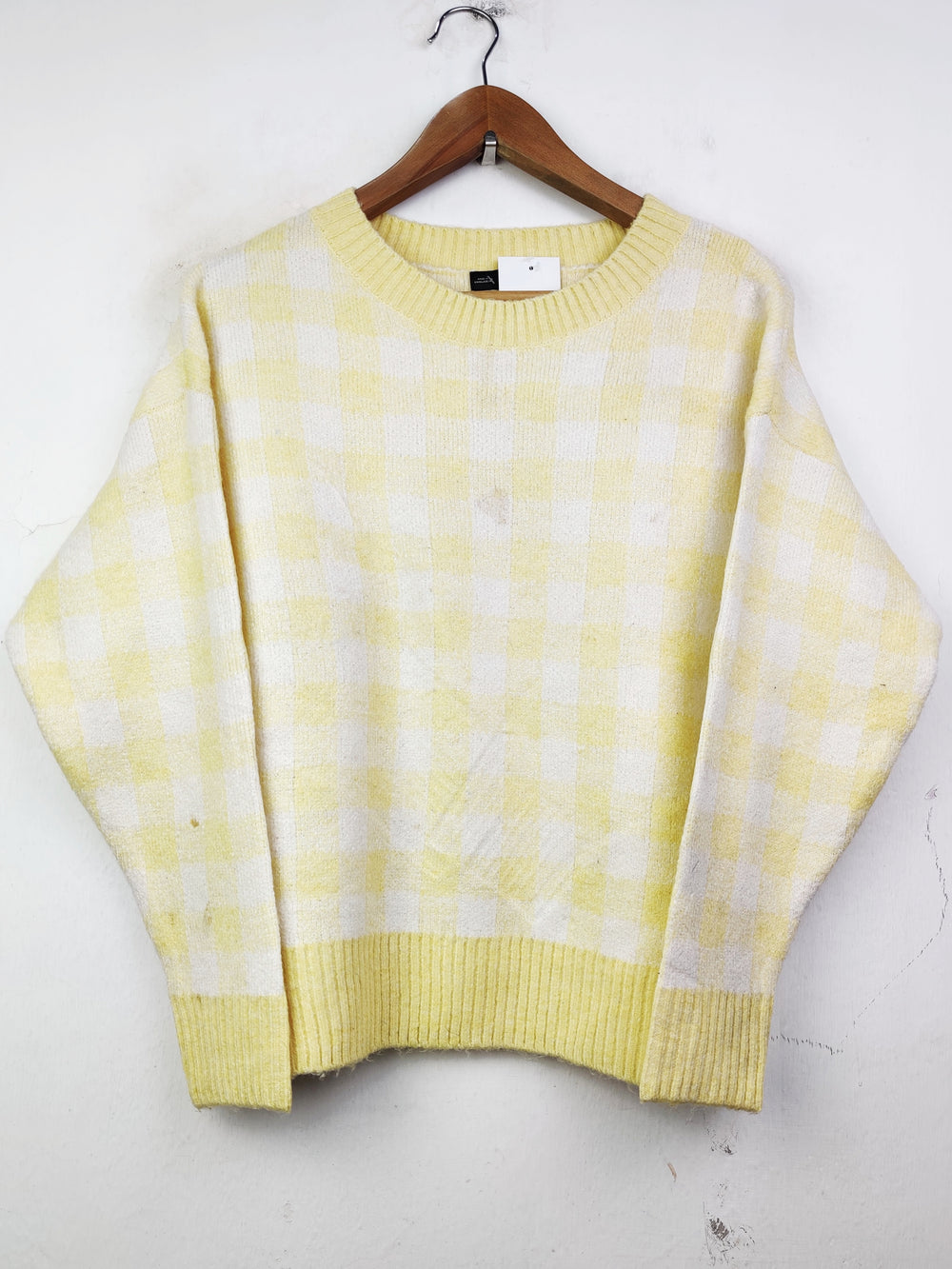 Buy online pre-used pre-loved 100% authentic & Original branded F&F (WT-4606) available in Pakistan. Top international brands avilable.