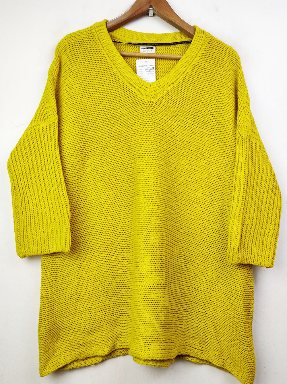 Buy online pre-used pre-loved 100% authentic & Original branded Noisy May (WT-4661) available in Pakistan. Top international brands avilable.