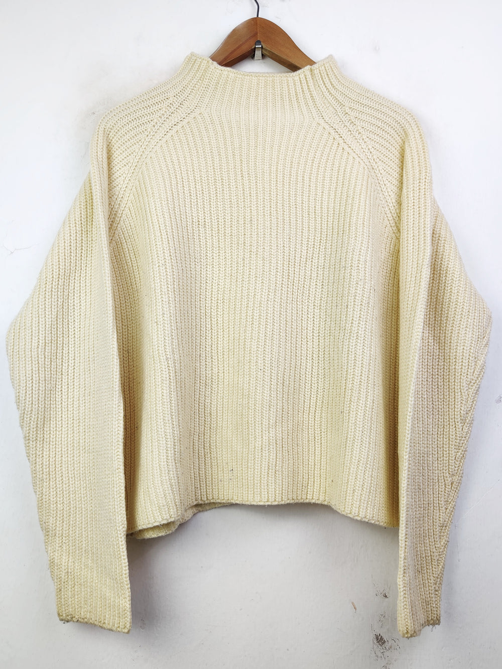 Buy online pre-used pre-loved 100% authentic & Original branded Zara (WT-4687) available in Pakistan. Top international brands avilable.