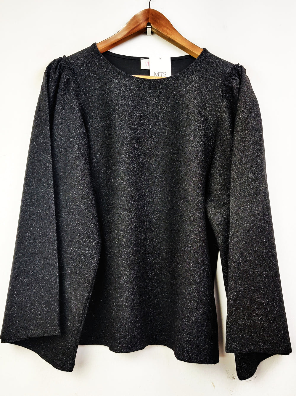 Buy online pre-used pre-loved 100% authentic & Original branded Savida (WT-4697) available in Pakistan. Top international brands avilable.