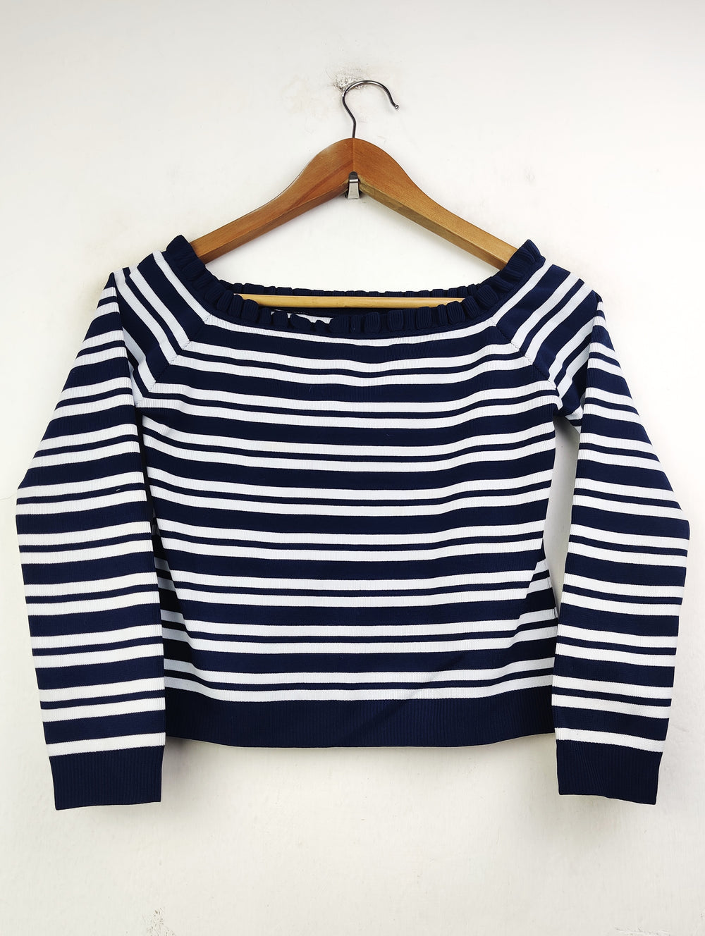 Buy online pre-used pre-loved 100% authentic & Original branded Savida (WT-4728) available in Pakistan. Top international brands avilable.