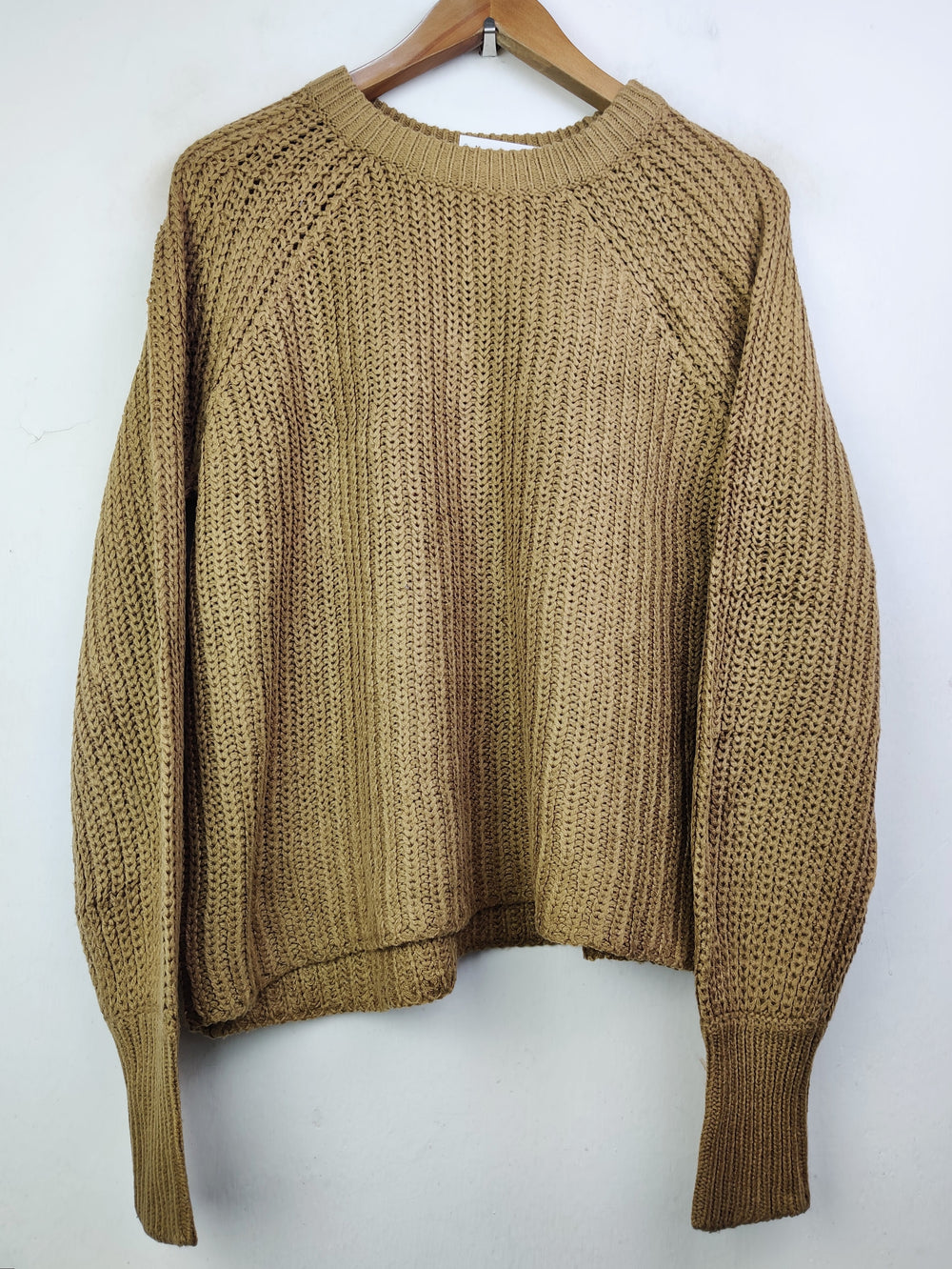 Buy online pre-used pre-loved 100% authentic & Original branded Only (WT-4757) available in Pakistan. Top international brands avilable.