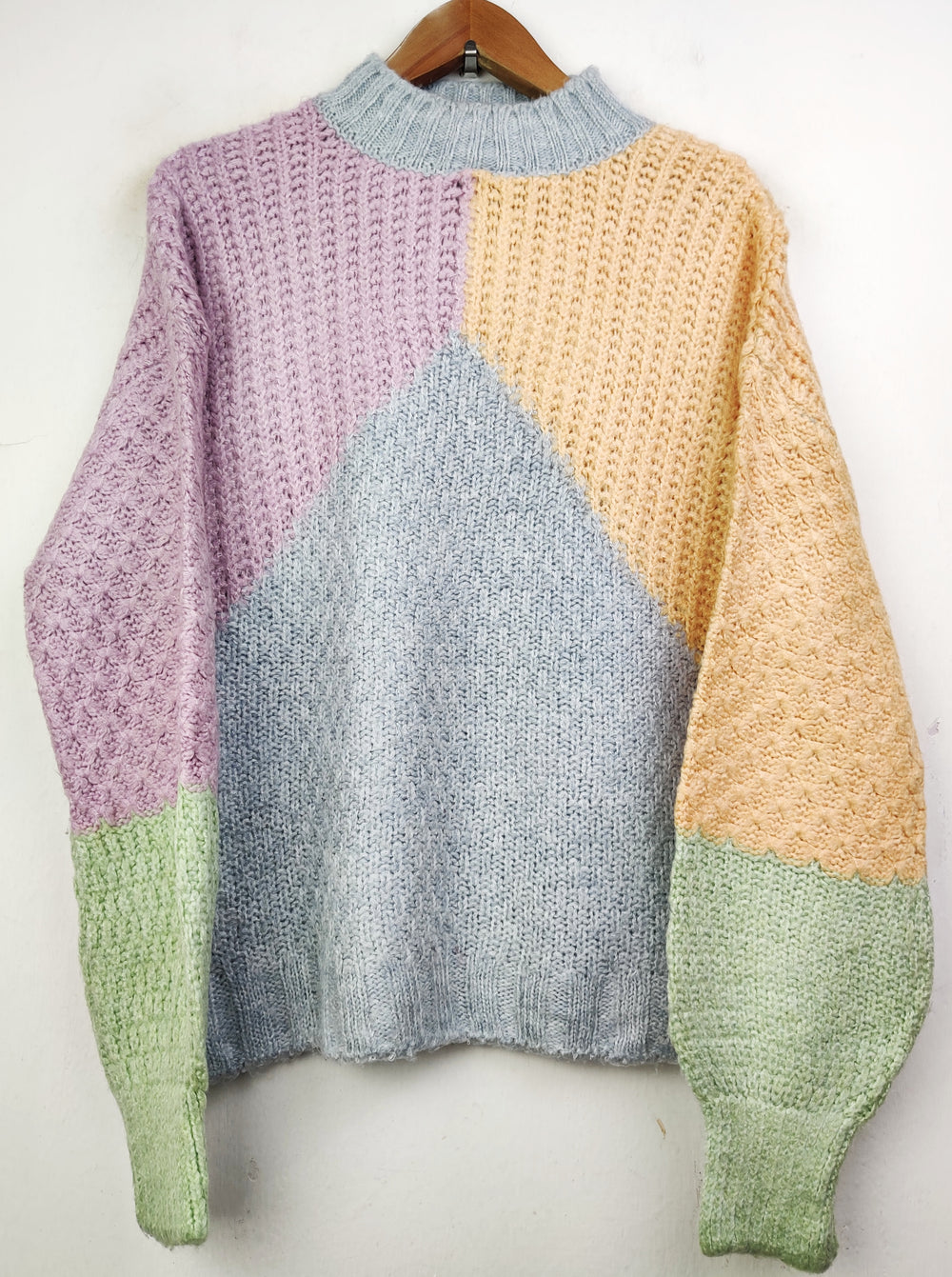 Buy online pre-used pre-loved 100% authentic & Original branded Primark (WT-4794) available in Pakistan. Top international brands avilable.