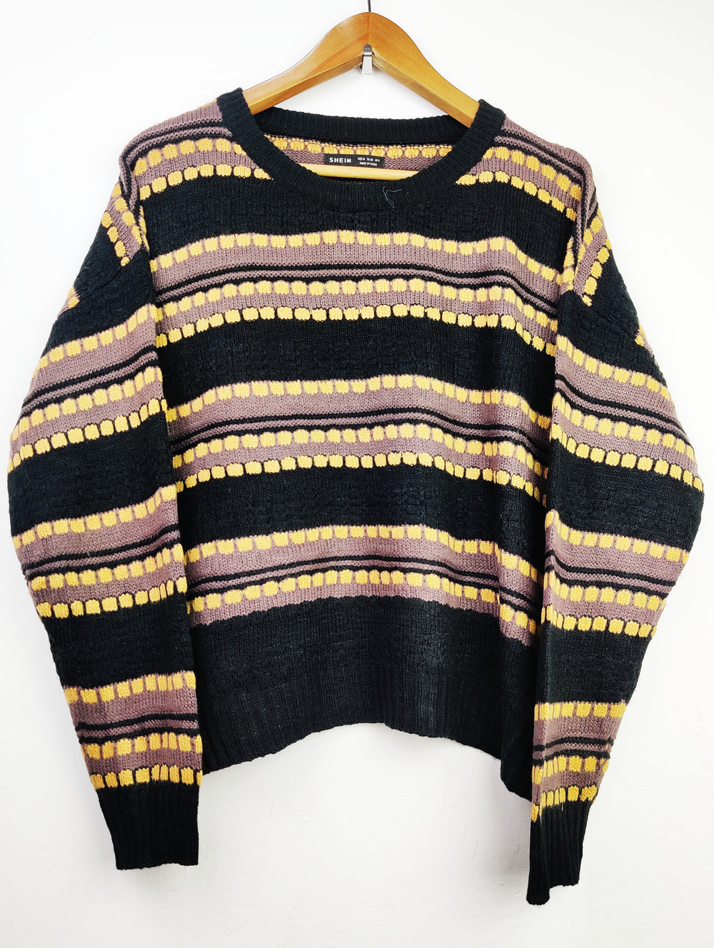 Buy online pre-used pre-loved 100% authentic & Original branded Shein (WT-4887) available in Pakistan. Top international brands avilable.