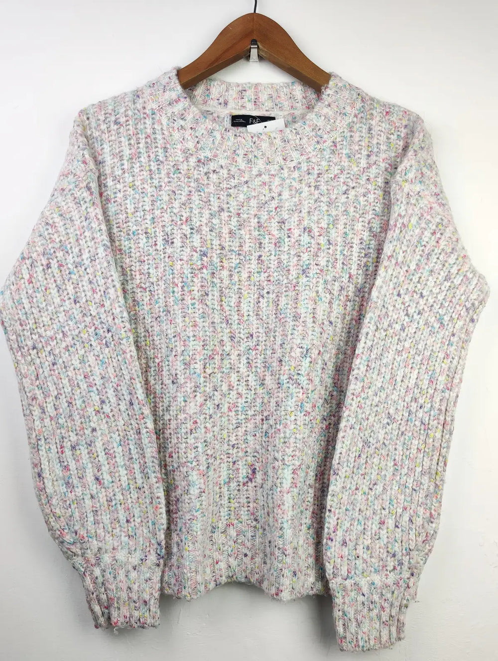 Buy online pre-used pre-loved 100% authentic & Original branded F&F (WT-4975) available in Pakistan. Top international brands avilable.