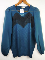 Buy online pre-used pre-loved 100% authentic & Original branded Oasis (WT-4990) available in Pakistan. Top international brands avilable.