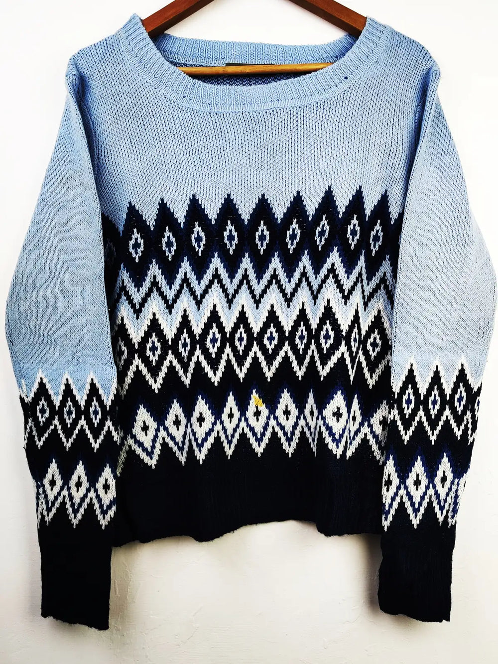 Buy online pre-used pre-loved 100% authentic & Original branded Oasis (WT-5029) available in Pakistan. Top international brands avilable.