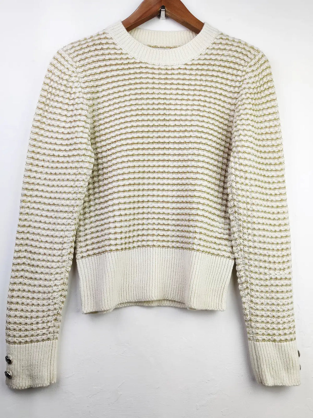 Buy online pre-used pre-loved 100% authentic & Original branded Guess (WT-5048) available in Pakistan. Top international brands avilable.