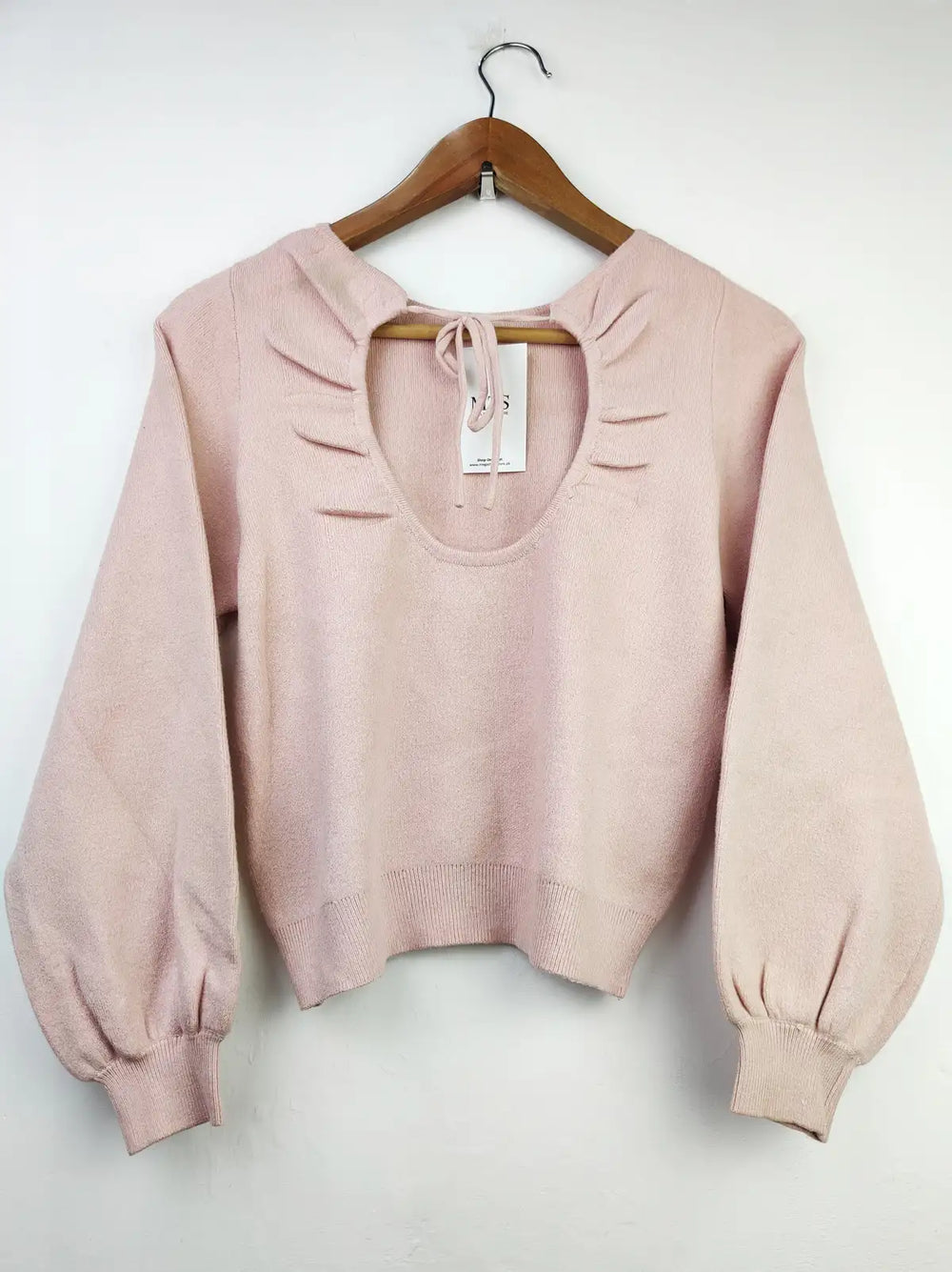 Buy online pre-used pre-loved 100% authentic & Original branded Unknown Brand (WT-5050) available in Pakistan. Top international brands avilable.