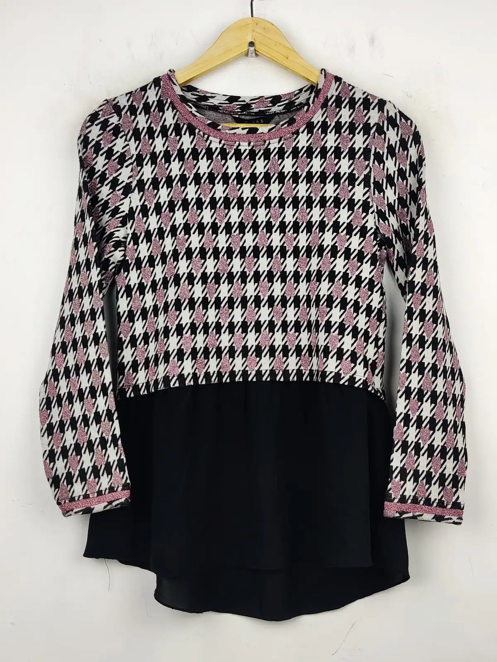 Buy online pre-used pre-loved 100% authentic & Original branded Diva (WT-5109) available in Pakistan. Top international brands avilable.