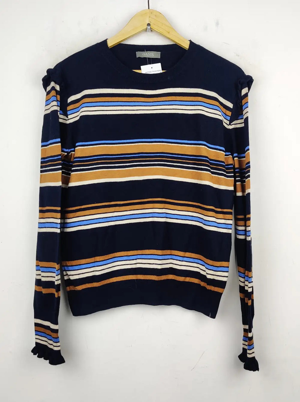 Buy online pre-used pre-loved 100% authentic & Original branded Oasis (WT-5126) available in Pakistan. Top international brands avilable.