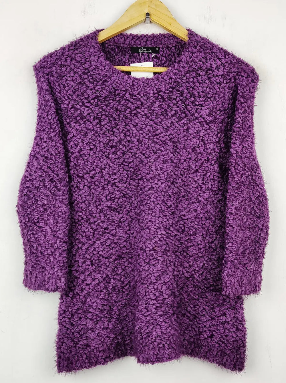 Buy online pre-used pre-loved 100% authentic & Original branded Bm Collection (WT-5135) available in Pakistan. Top international brands avilable.