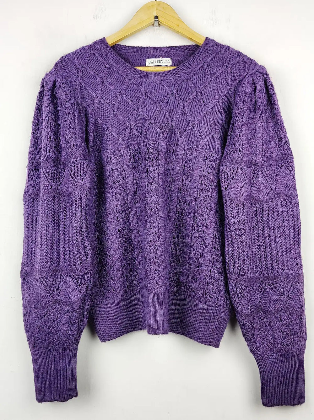 Buy online pre-used pre-loved 100% authentic & Original branded Gallery (WT-5224) available in Pakistan. Top international brands avilable.