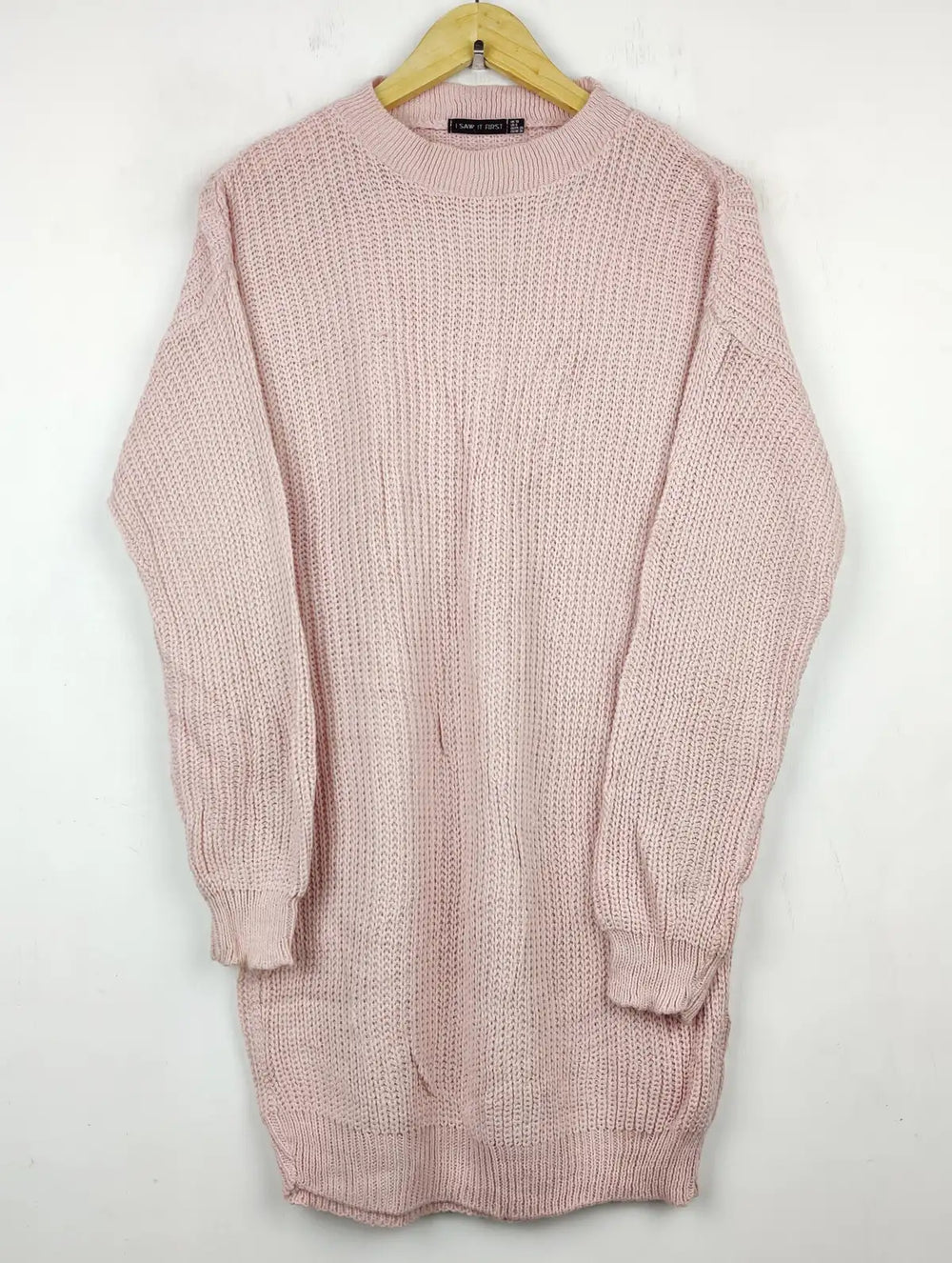 Buy online pre-used pre-loved 100% authentic & Original branded Saw It First (WT-5229) available in Pakistan. Top international brands avilable.