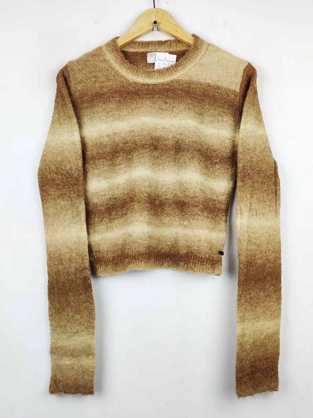 Buy online pre-used pre-loved 100% authentic & Original branded Pull&Bear (WT-5230) available in Pakistan. Top international brands avilable.