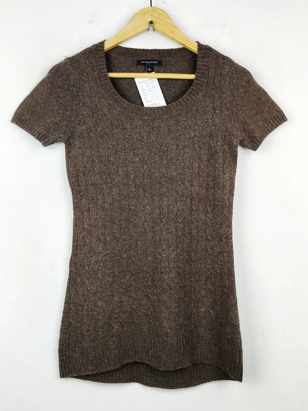 Buy online pre-used pre-loved 100% authentic & Original branded Banana Republic (WT-5241) available in Pakistan. Top international brands avilable.